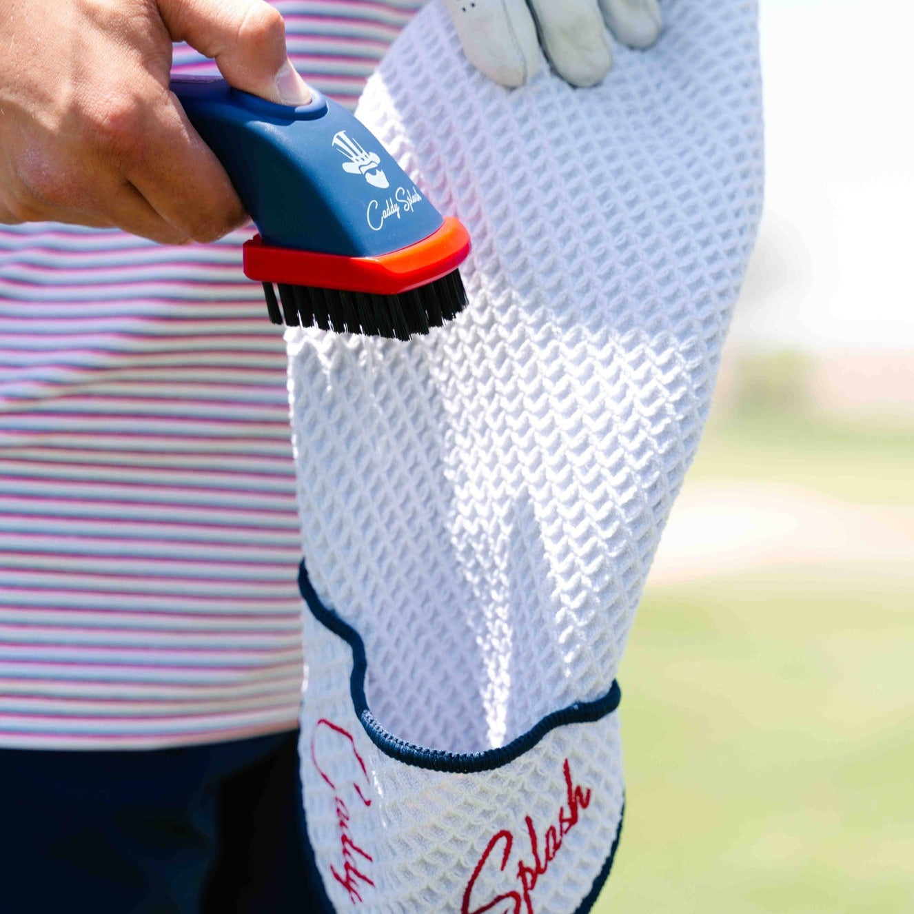 USA Golf Pocket Mag Towel + Golf Club Water Brush Pro Bundle
